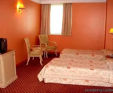 Hotel Grand Medya